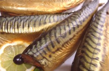 Topla i hladna dimljena riba: što je drugačije i što odabrati